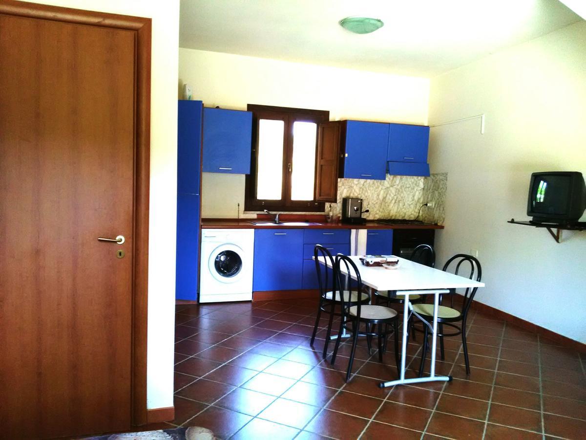 Villaggio Dei Balocchi Castelbuono (Sicily) Quarto foto